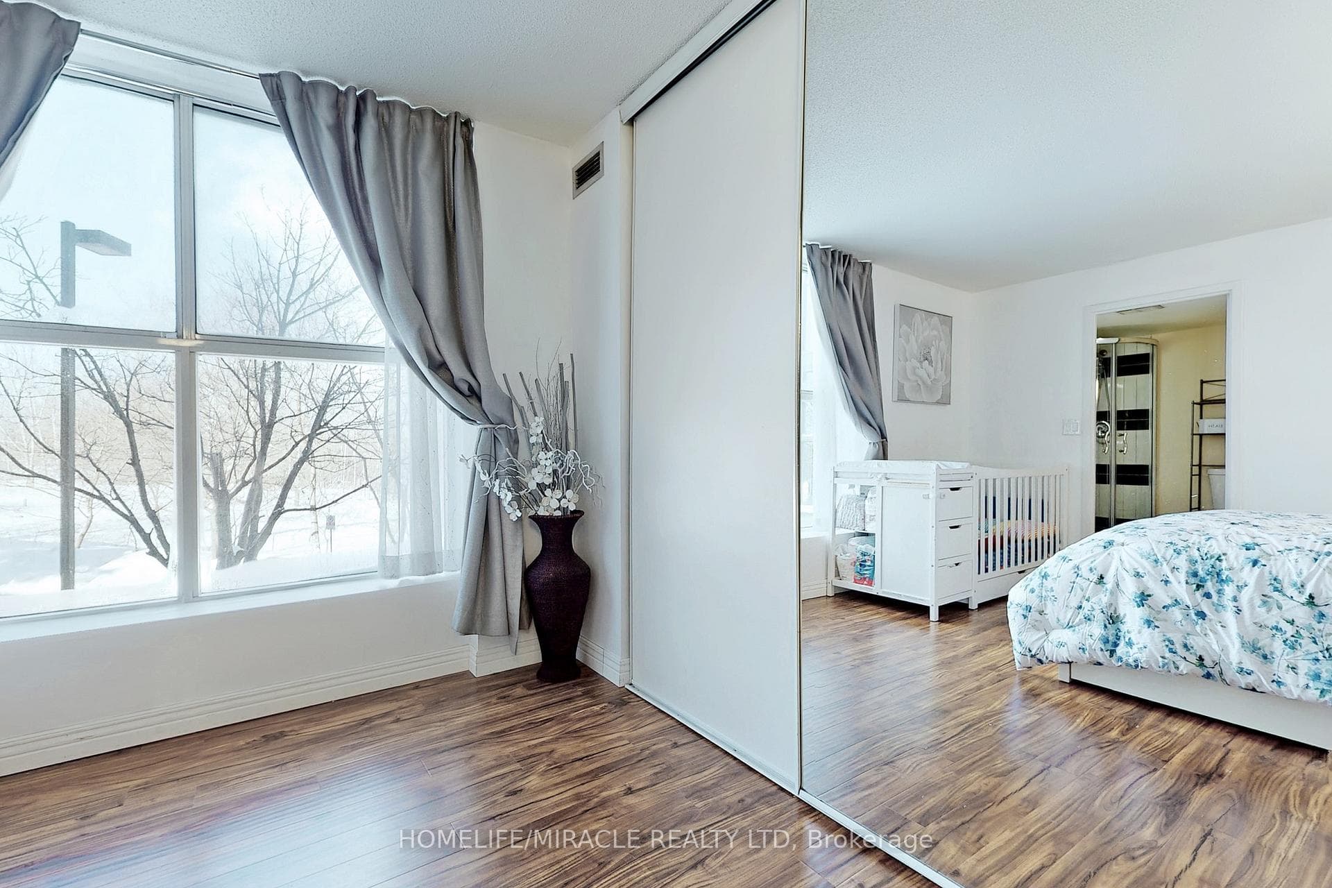 90 Dale Avenue Unit 201 photo 16