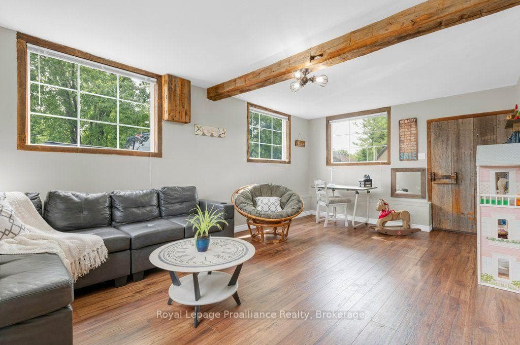 425 Rosebush Road photo 17