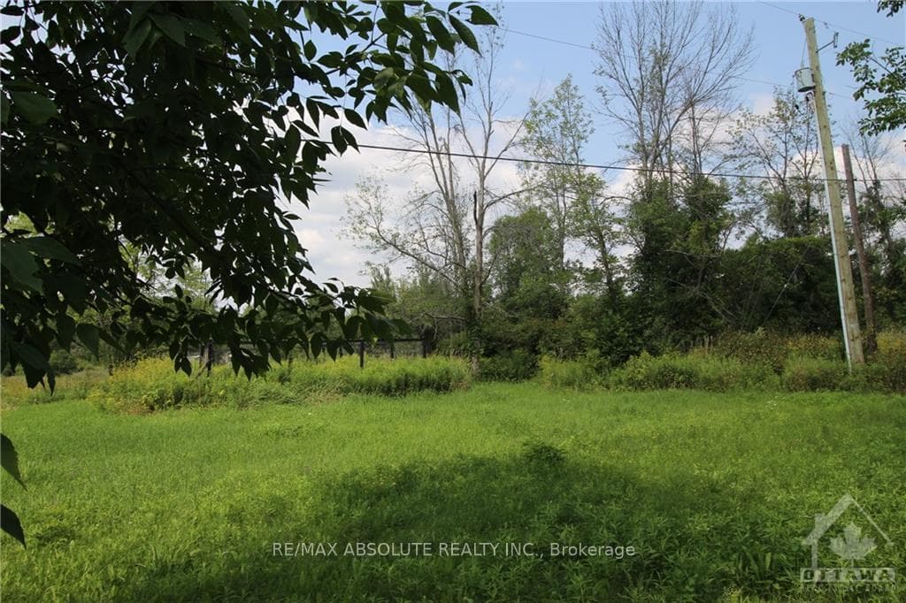 19159 BEAVERBROOK Road photo 2