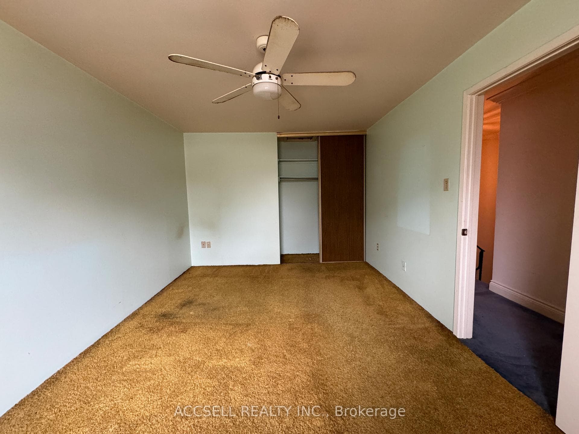 137 Palmdale Drive Unit 50 photo 12
