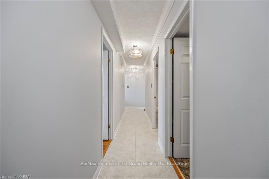 675 DAVIS Drive Unit 710 photo 27