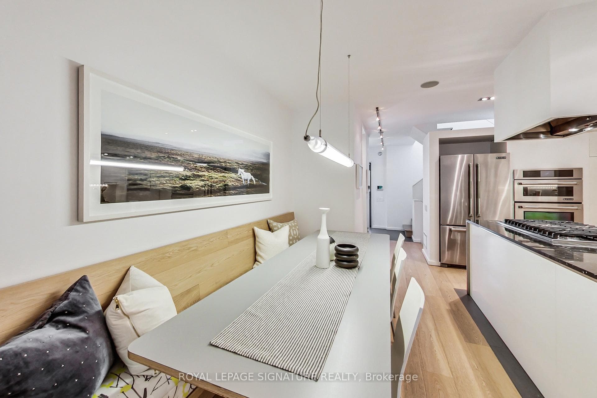 103 Essex Street photo 9