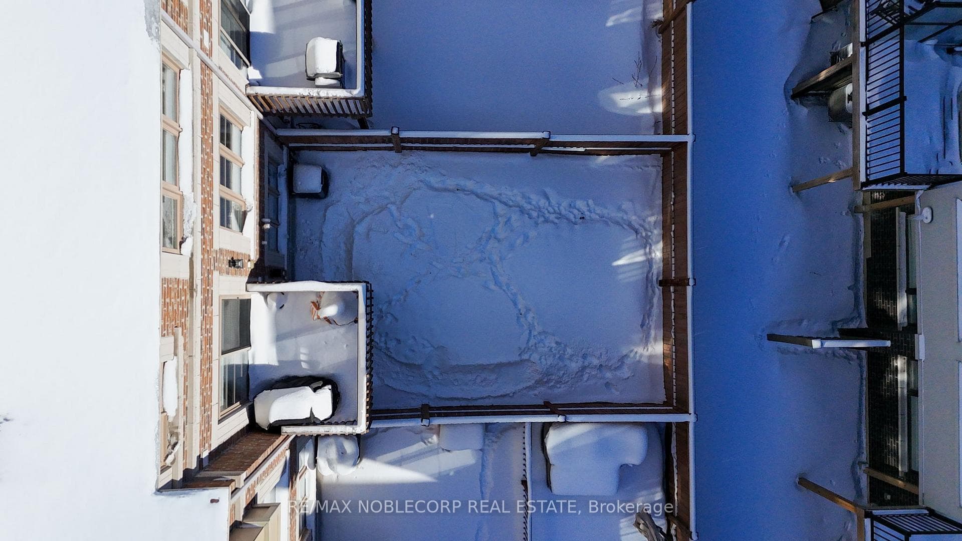 93 Sandwell Street photo 40
