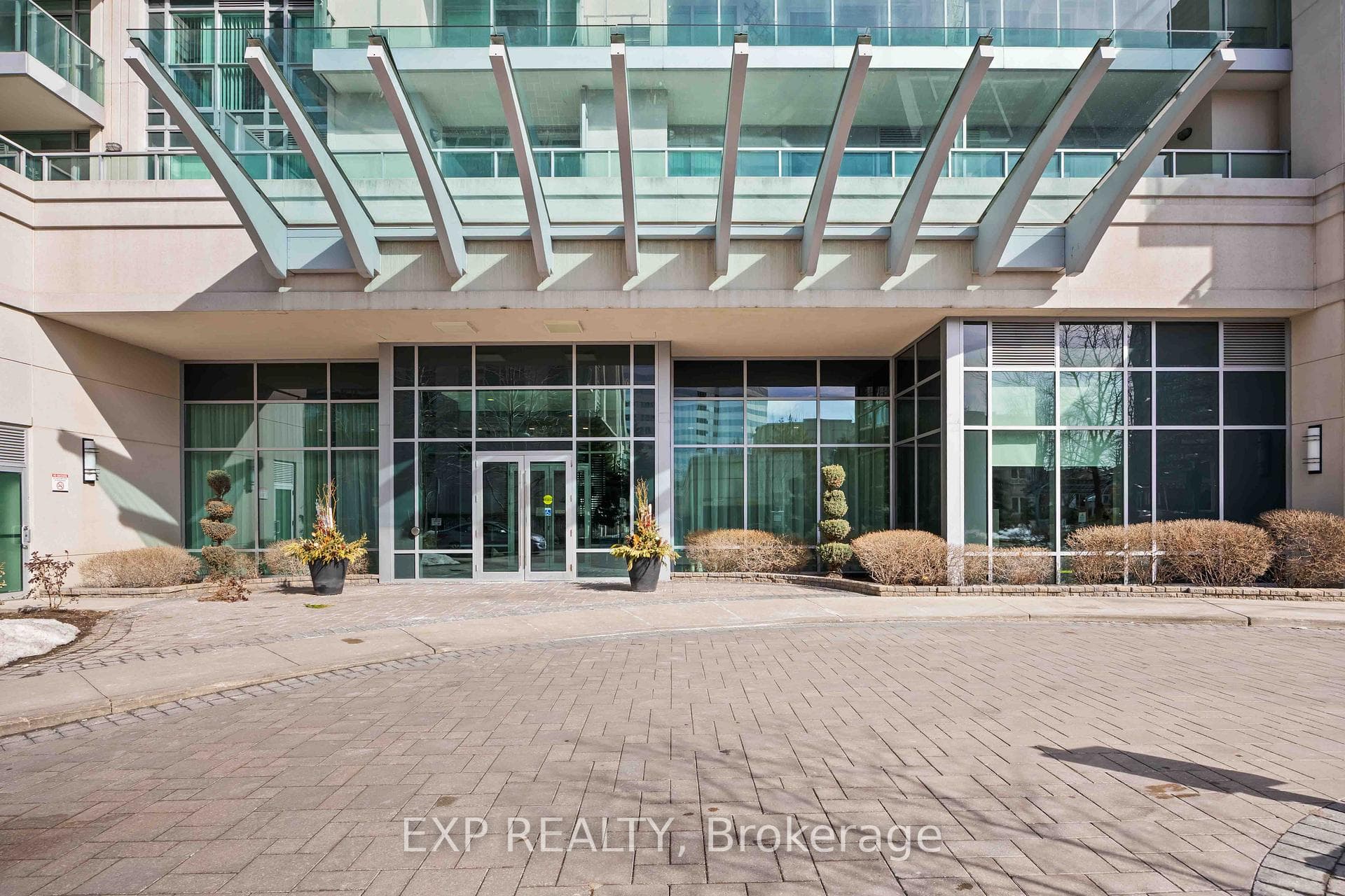 17 Anndale Drive Unit Ph210 photo 30