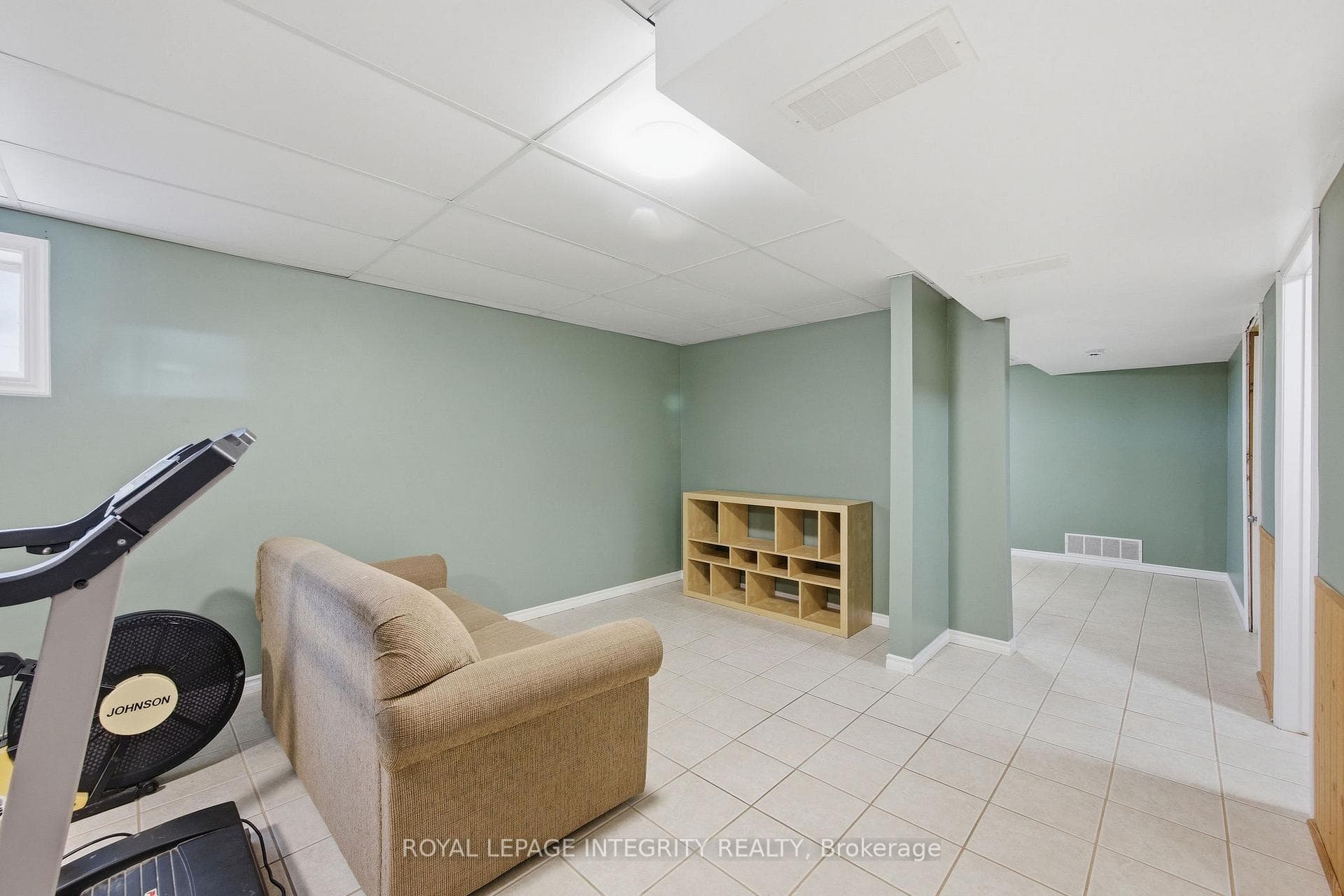 4000 Drouin Road photo 35