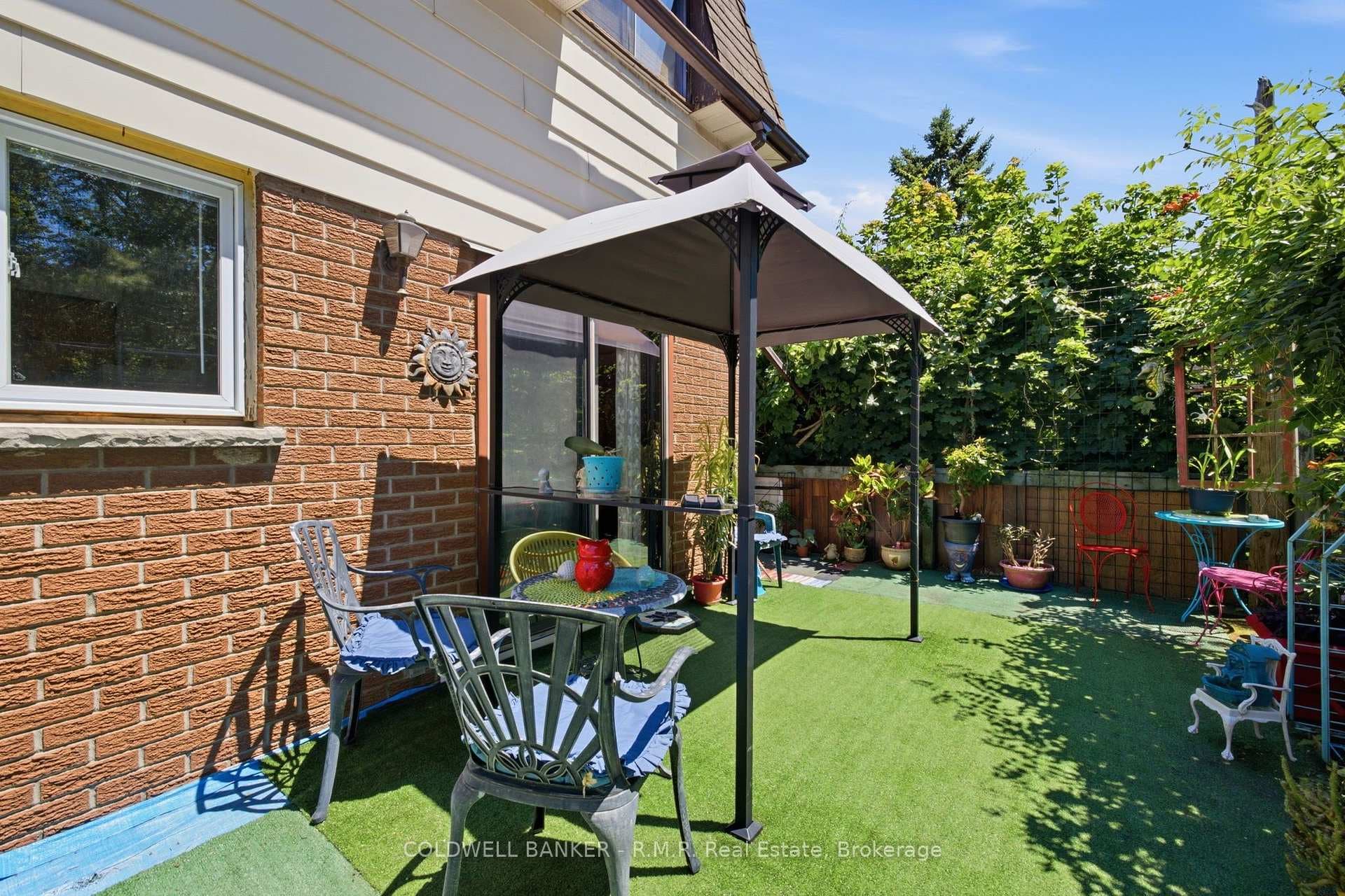 358 Camelot Court photo 10
