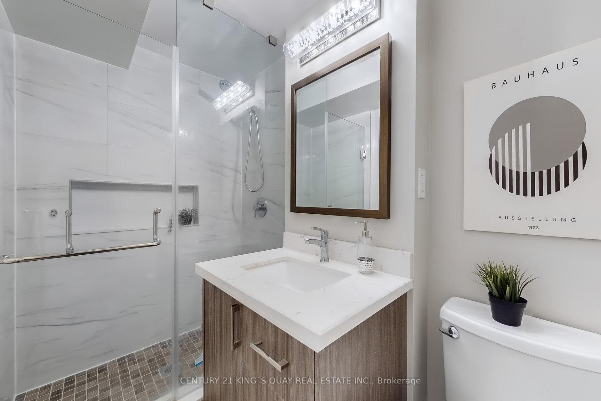 18 Edgehill Avenue photo 37