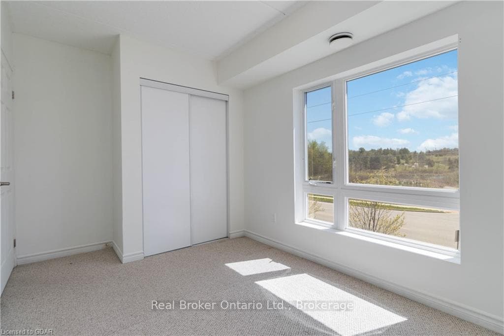 43 GOODWIN Drive Unit 314 photo 25