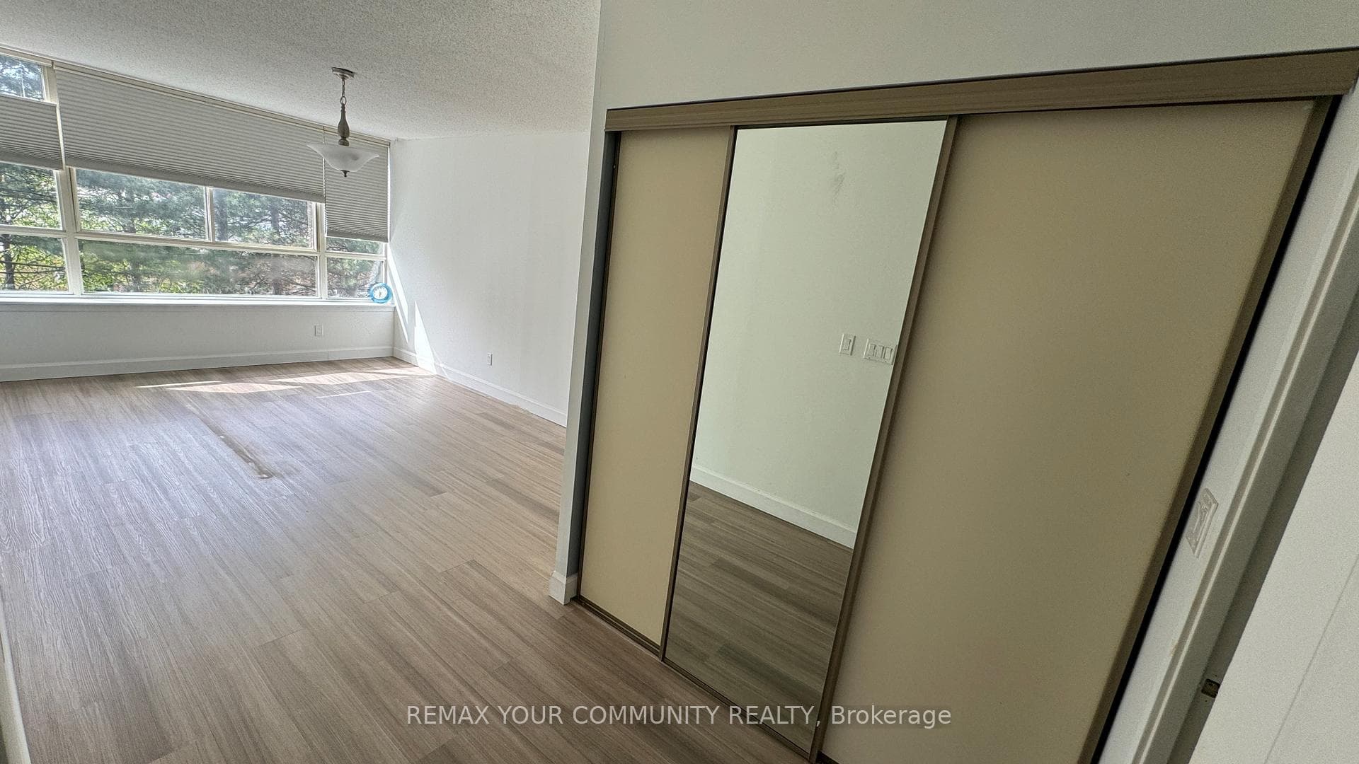 100 Observatory Lane Unit 304 photo 23