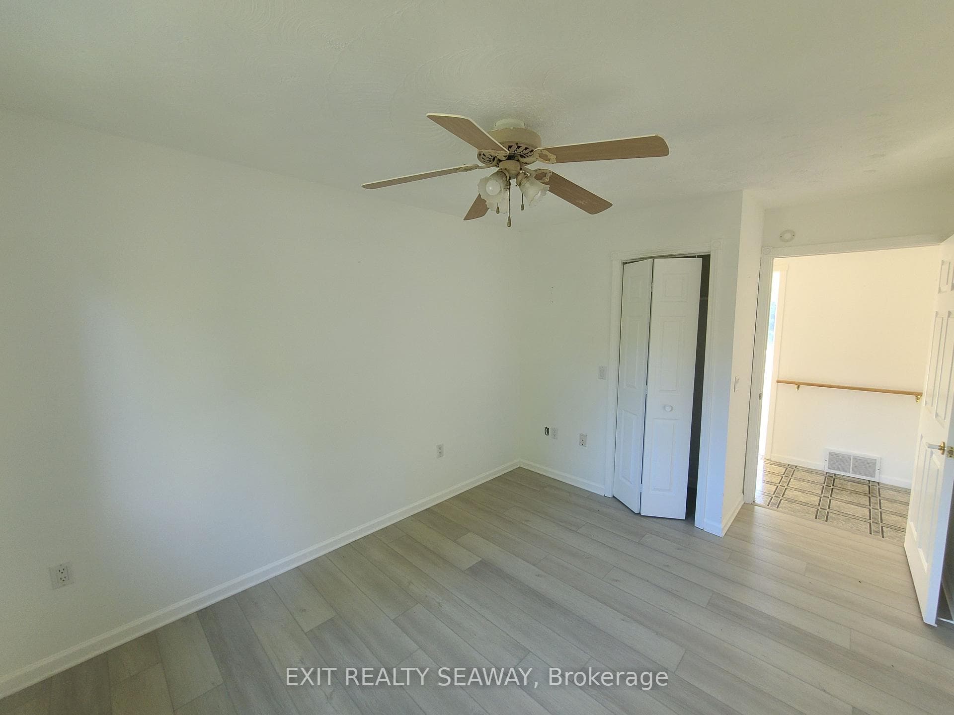 3395 Loch Garry Road photo 11