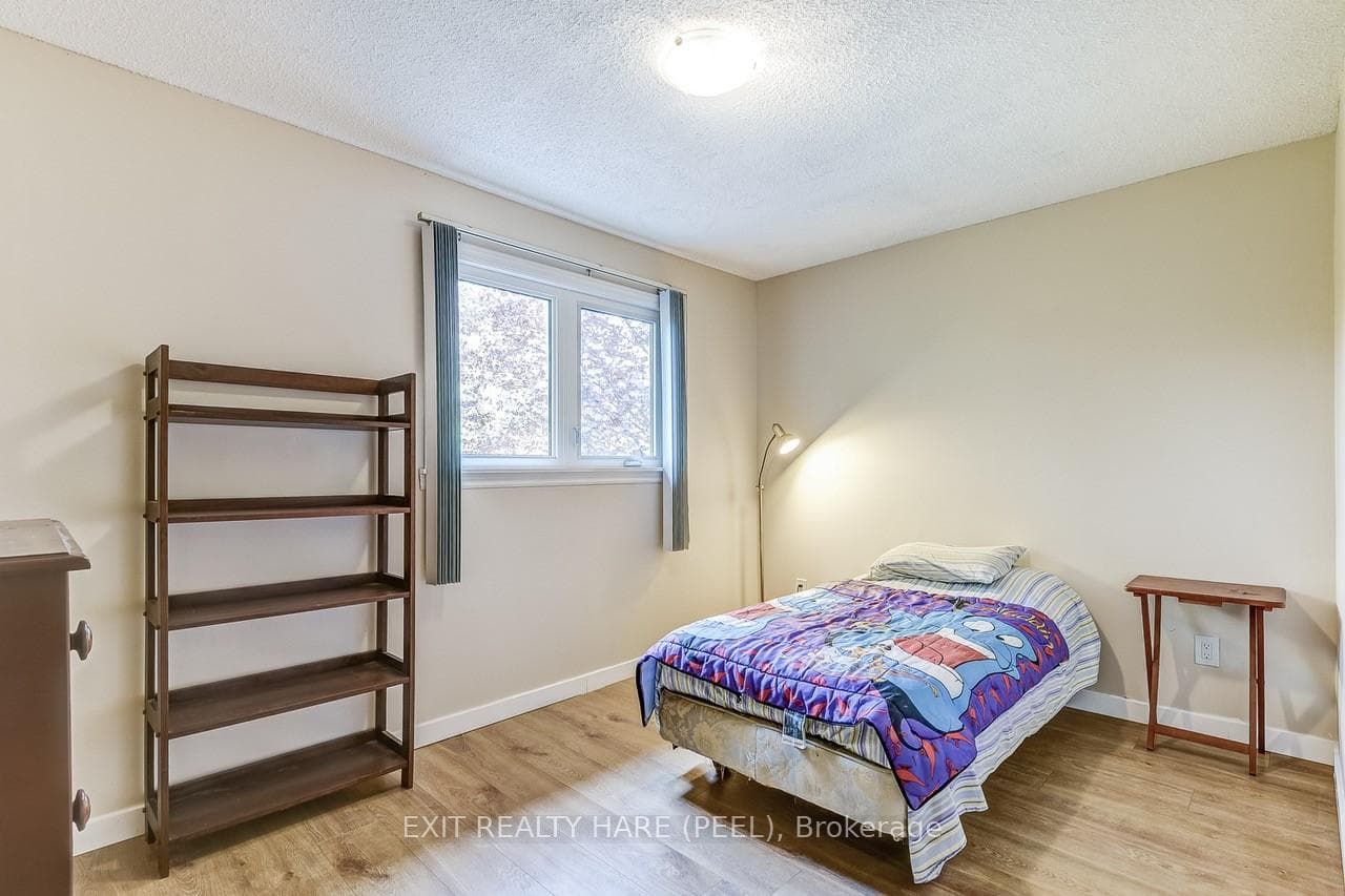 28 Parkside Drive photo 30