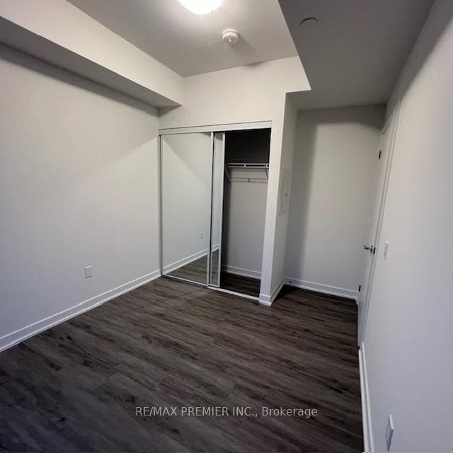 250 Lawrence Avenue Unit 319 photo 9