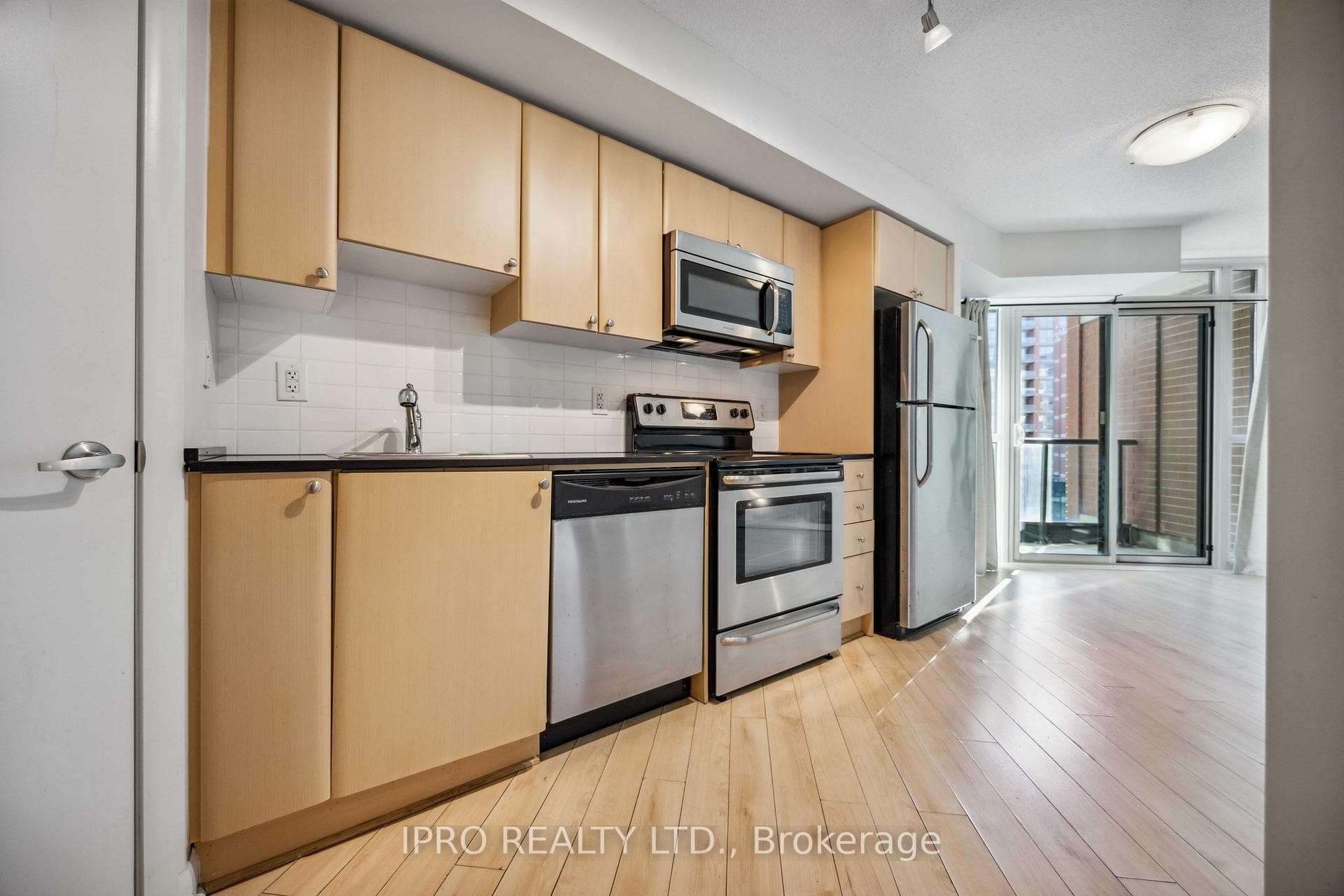 525 Wilson Avenue Unit 528 photo 5