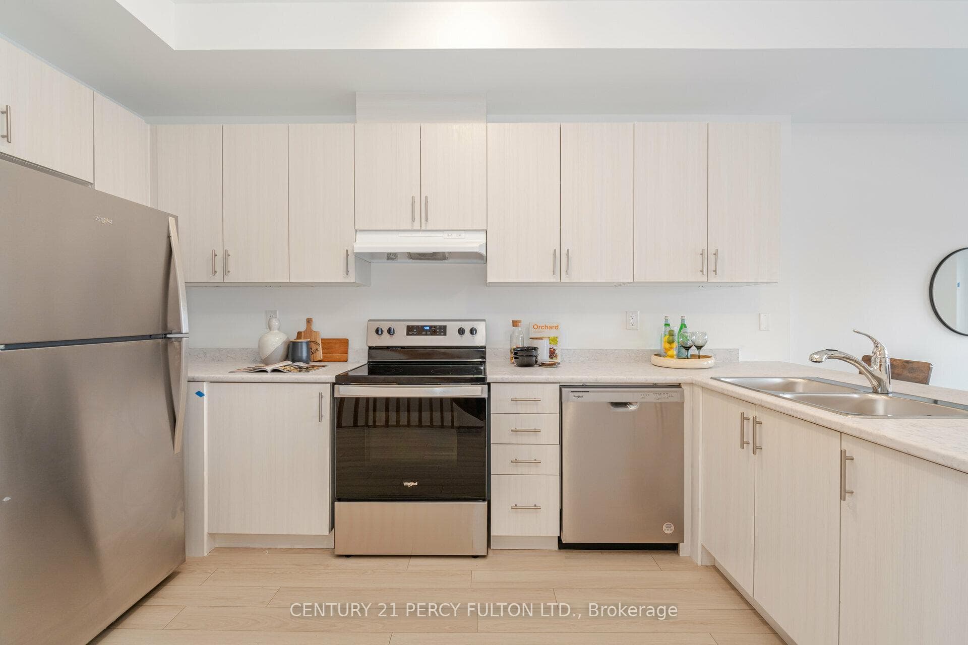 147 Hunt Street photo 9