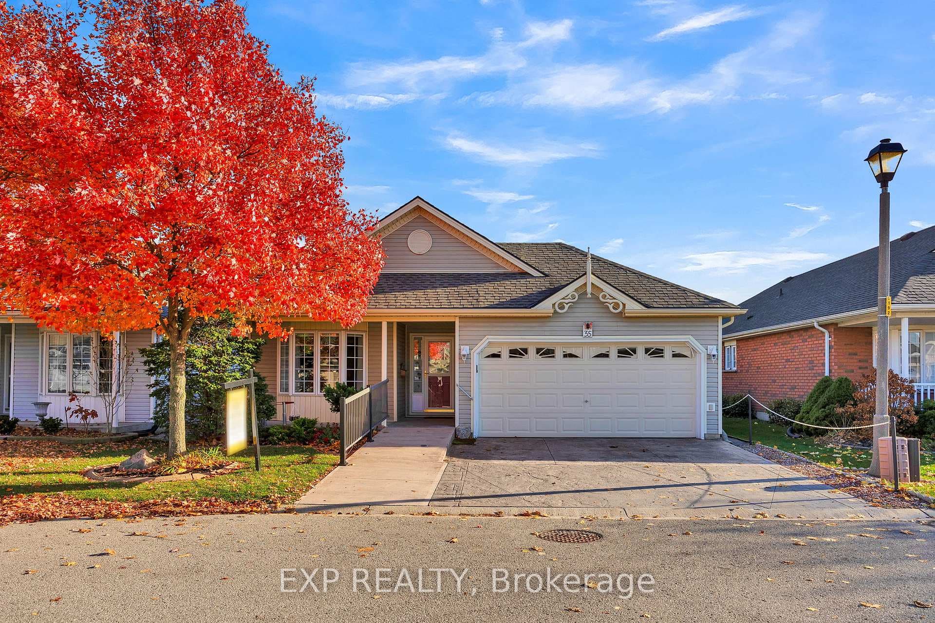 35 Balsam Trail photo 1