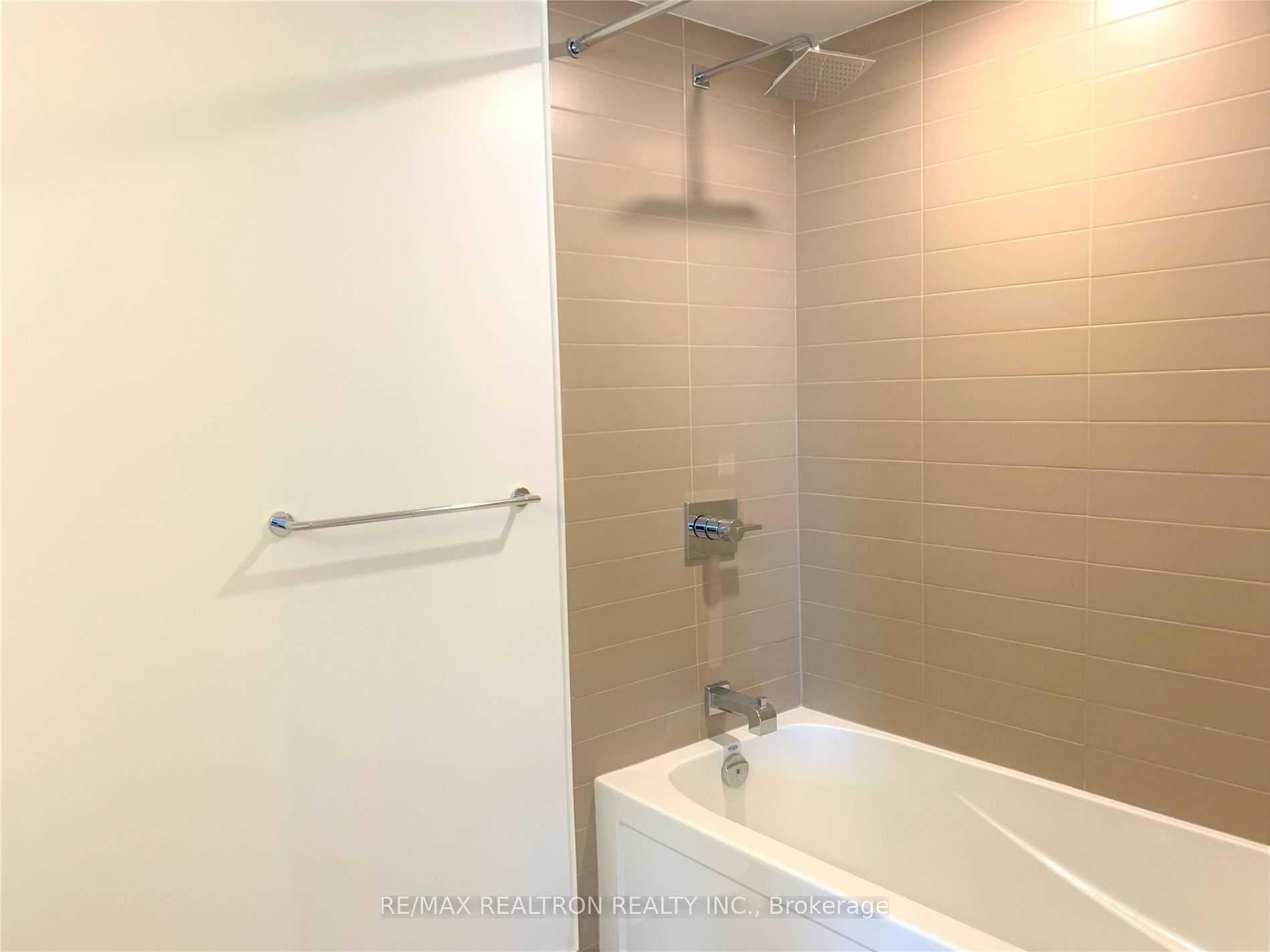 501 Yonge Street Unit 3409 photo 12
