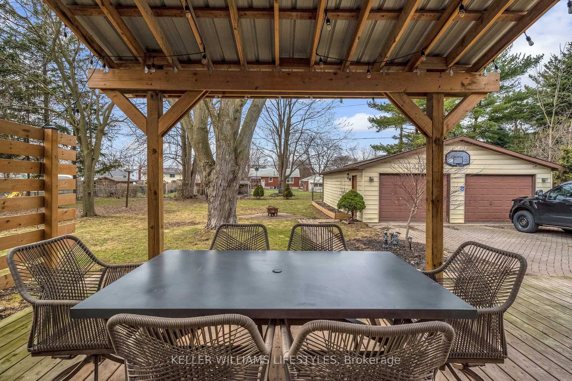 943 Dearness Drive photo 41