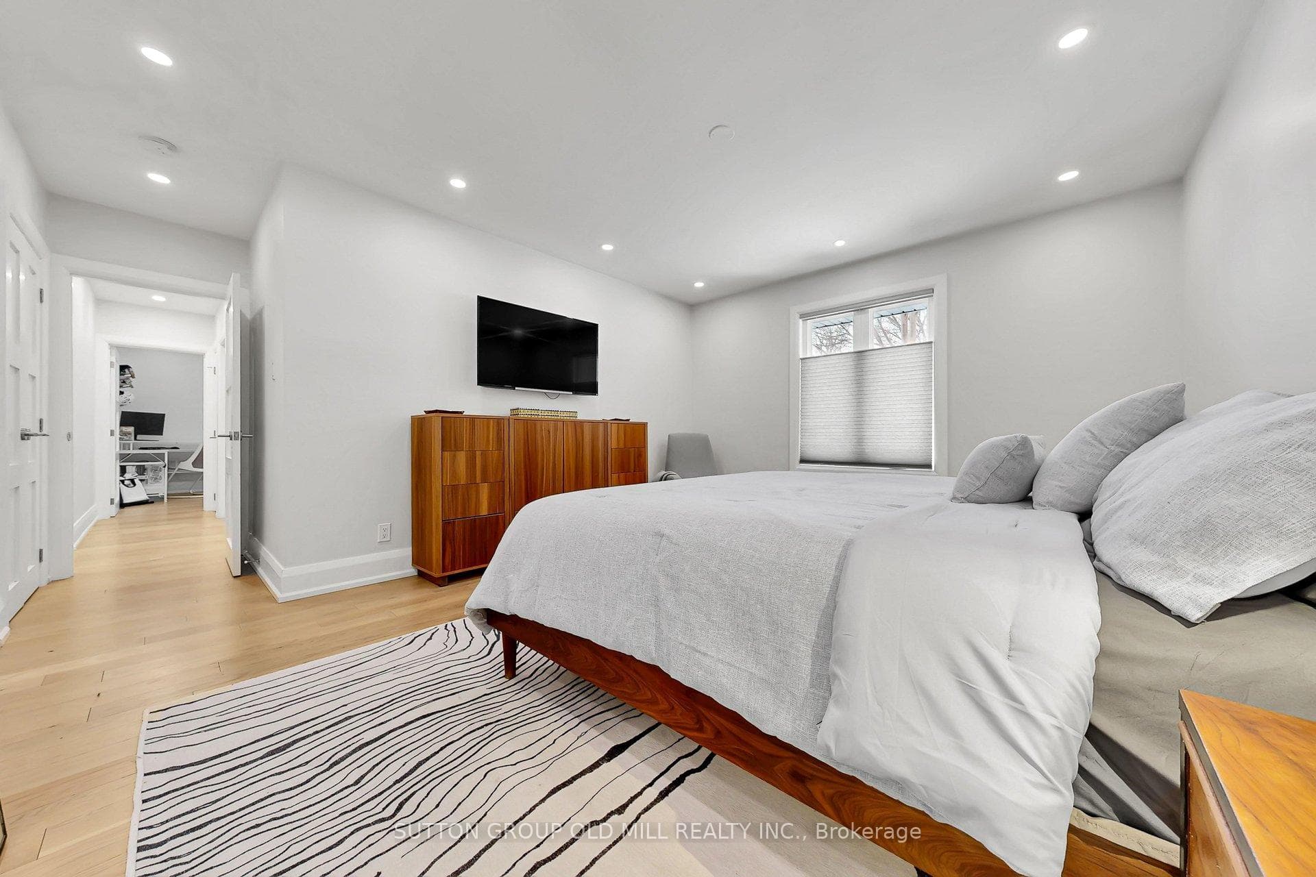 1 Farningham Crescent photo 27