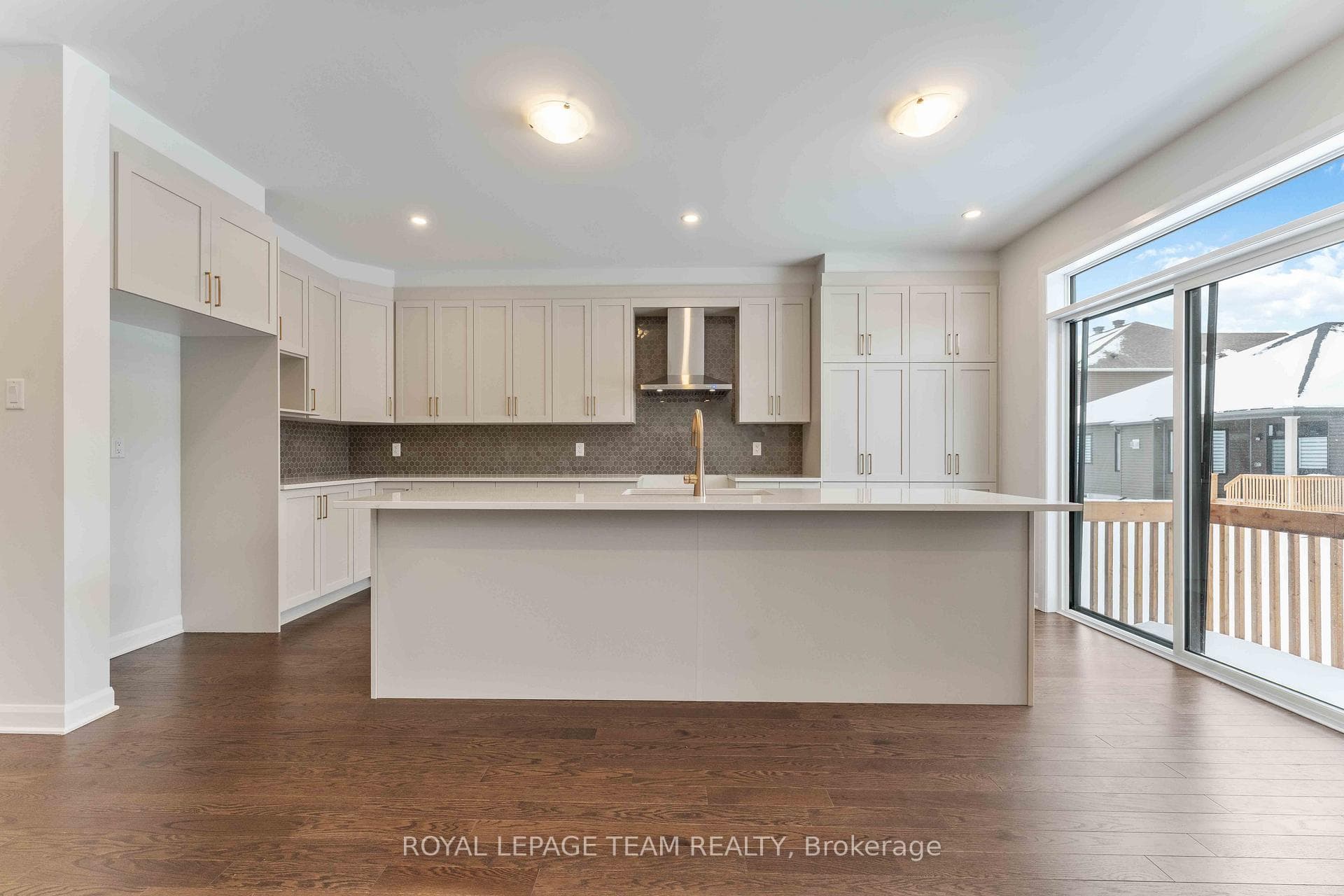 3205 Starboard Street photo 9
