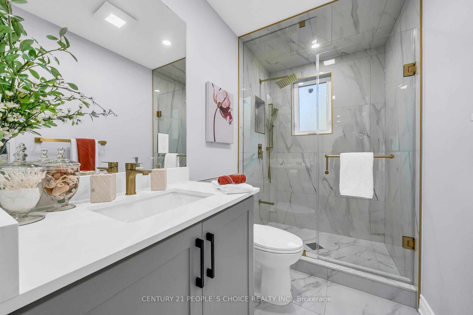 229 East 14th Street photo 17
