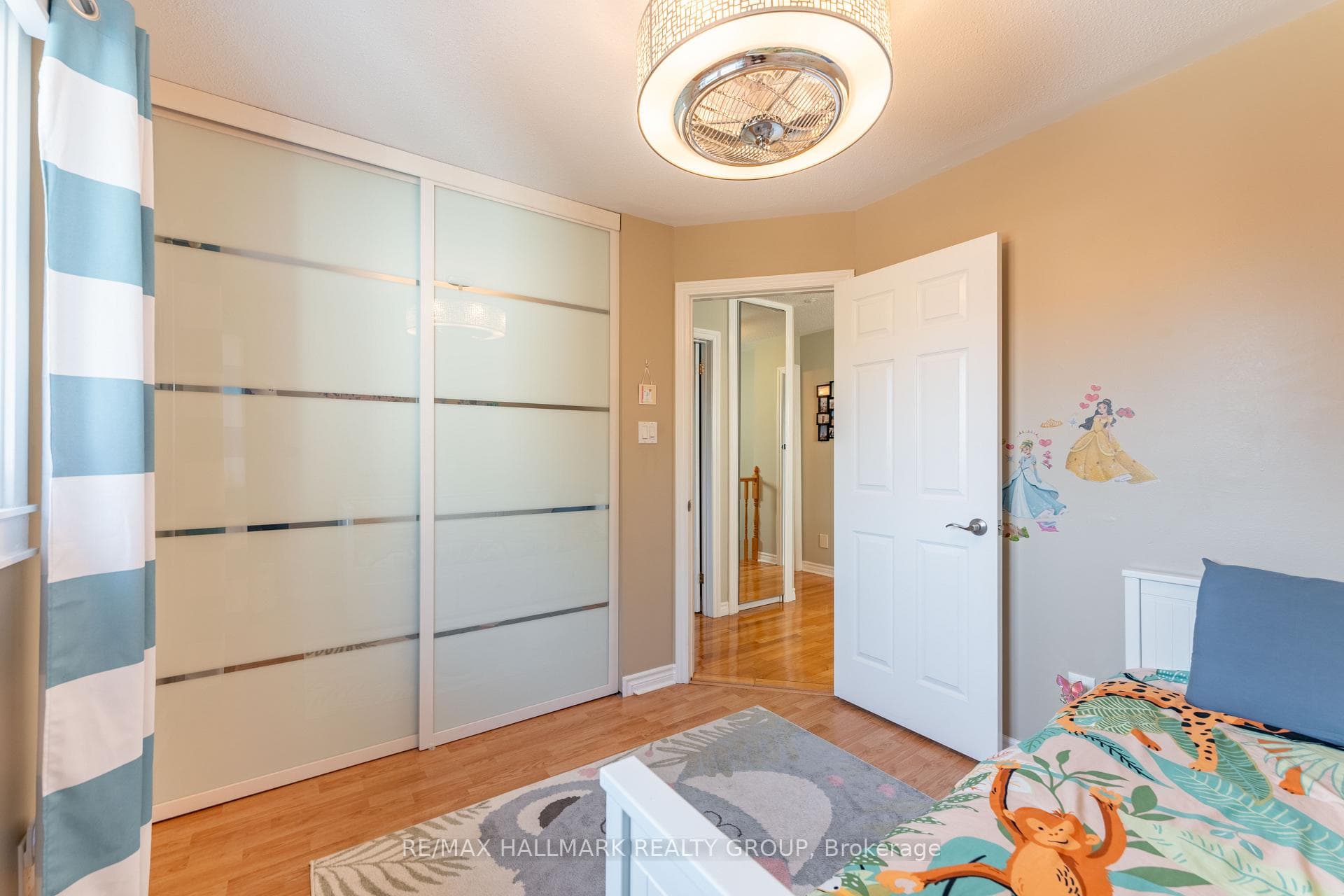 301 Tompkins Avenue photo 27