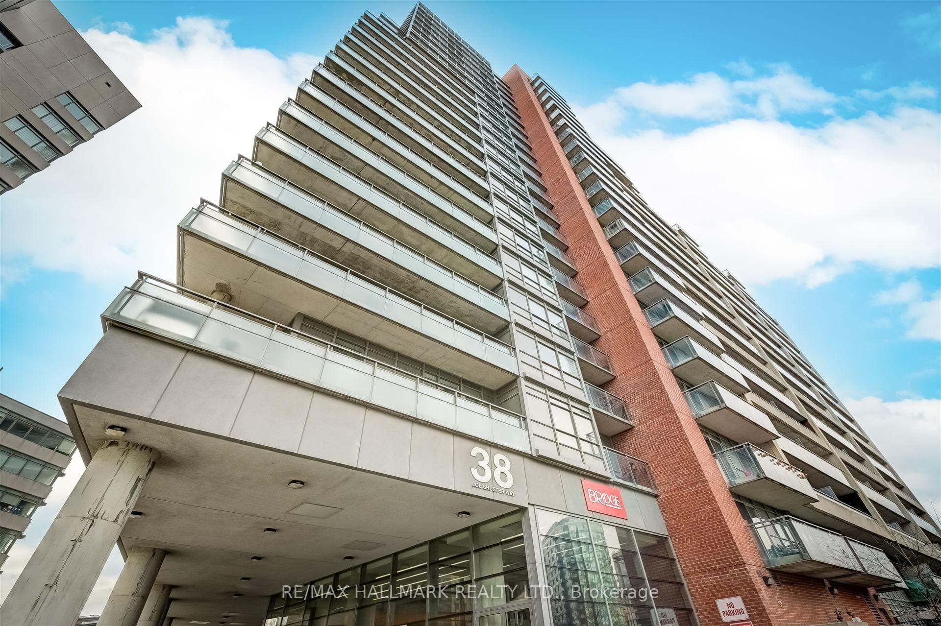 38 Joe Shuster Way Unit 721 photo 3