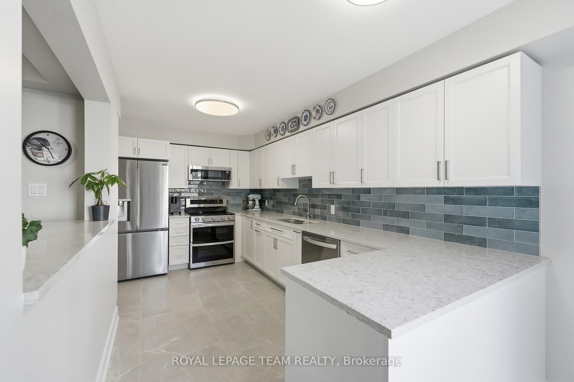 4580 Ogilvie Walk Crescent photo 14