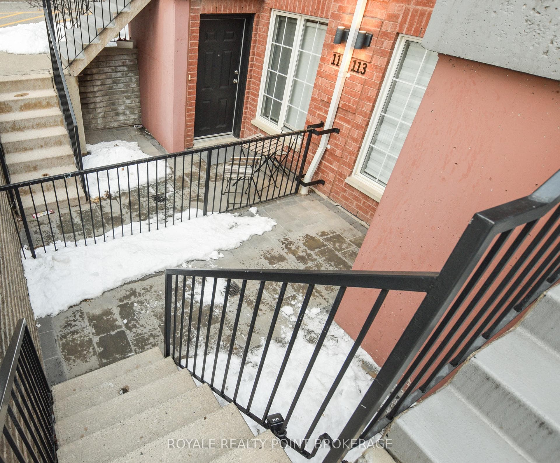 70 Douro Street Unit 113 photo 10
