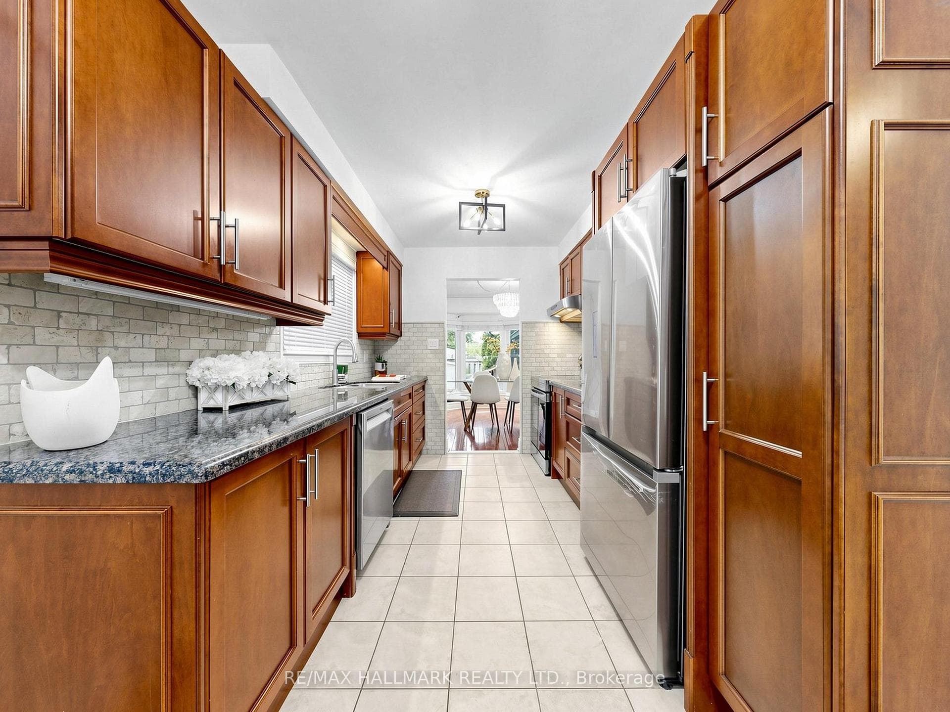472 Brownridge Drive photo 12