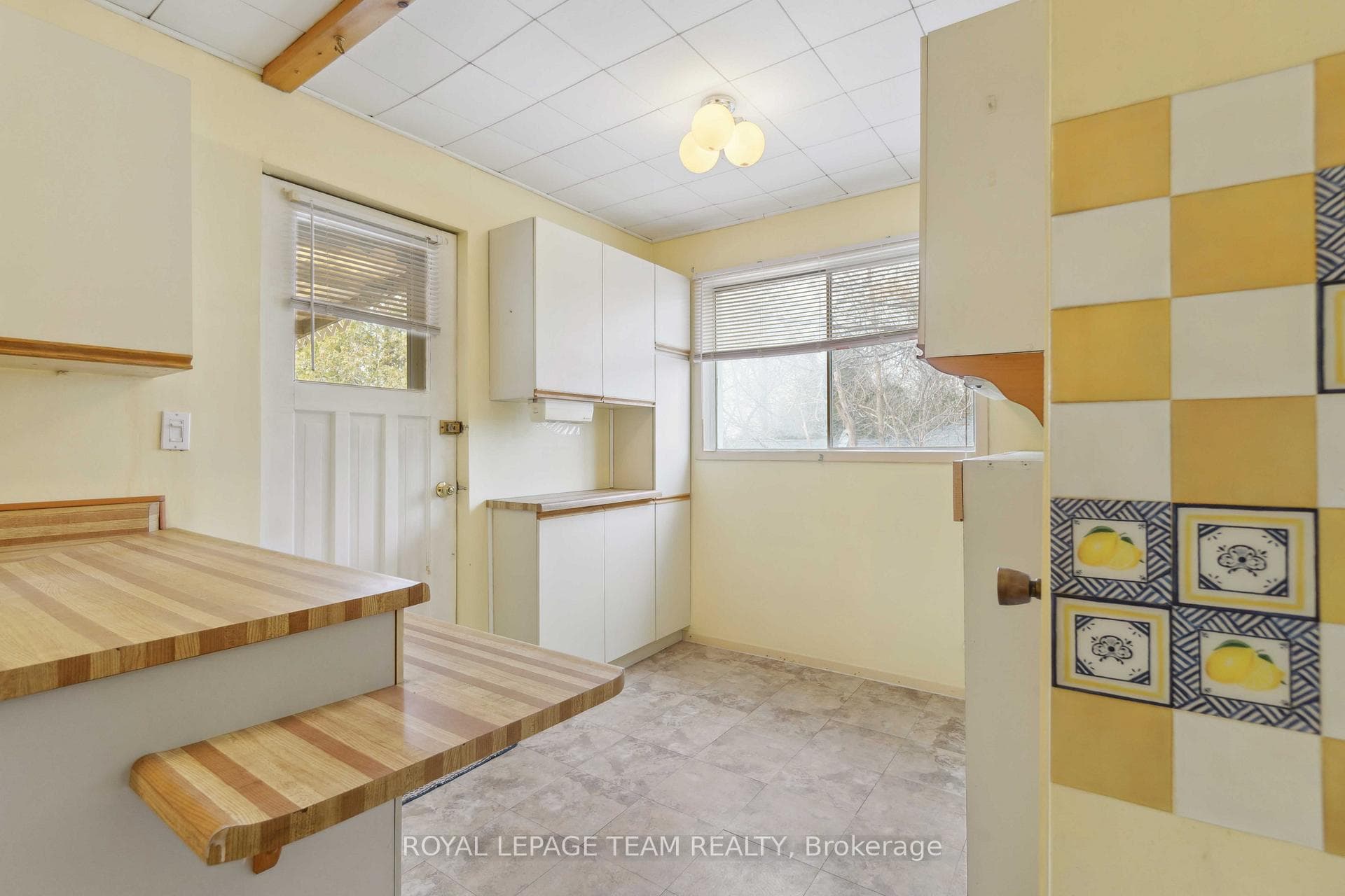 286 Harris Road photo 6
