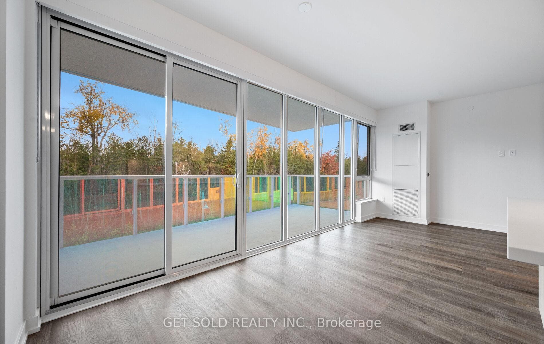 333 Sunseeker Avenue Unit 415 photo 6
