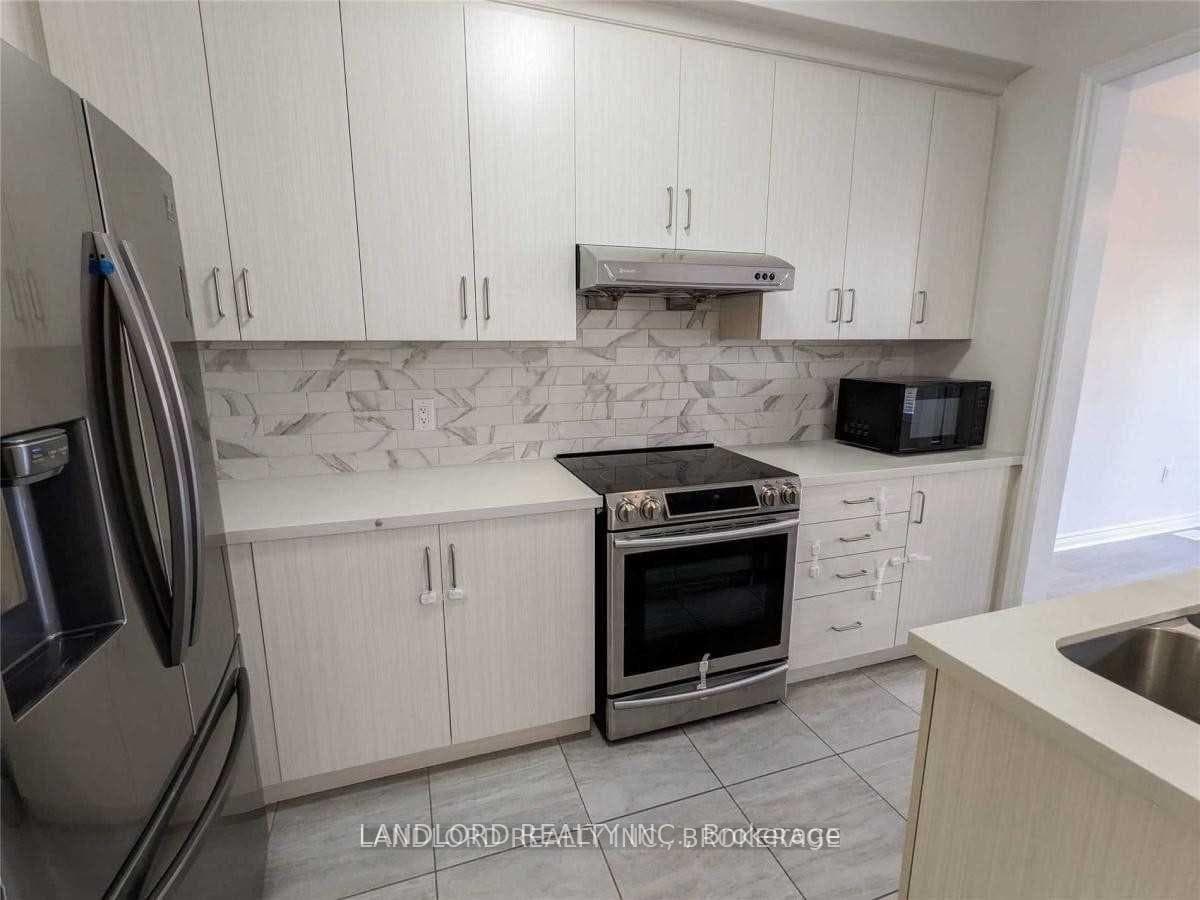3301 Jacob Way photo 2