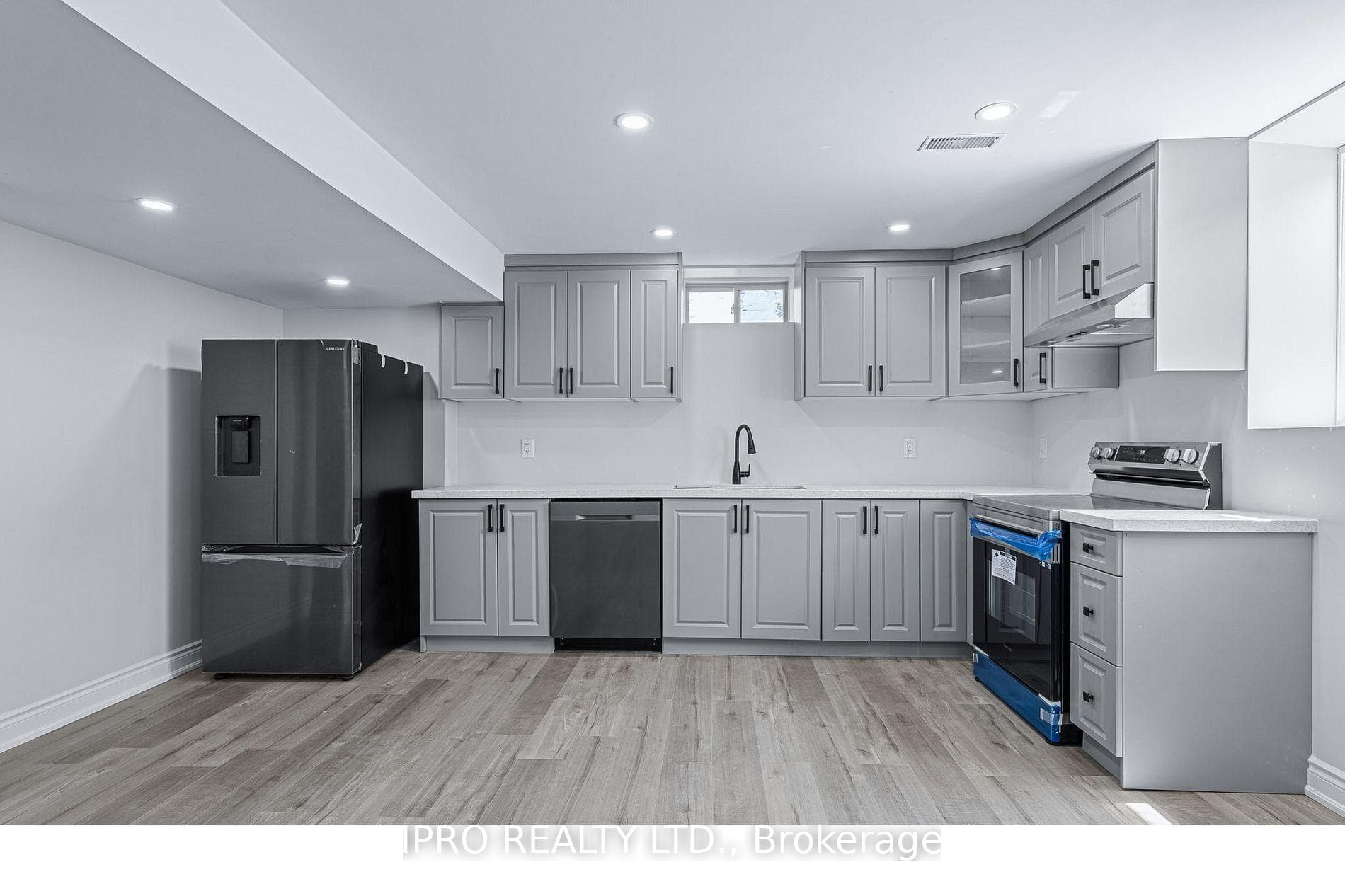 935 Barton Way photo 6
