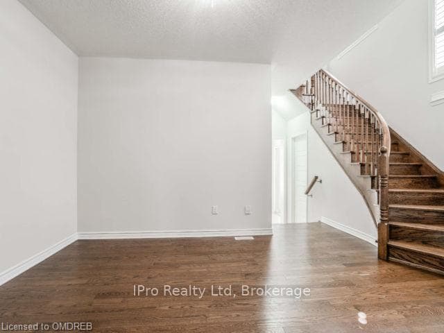 474 ENGLISH MILL CRT Court photo 15