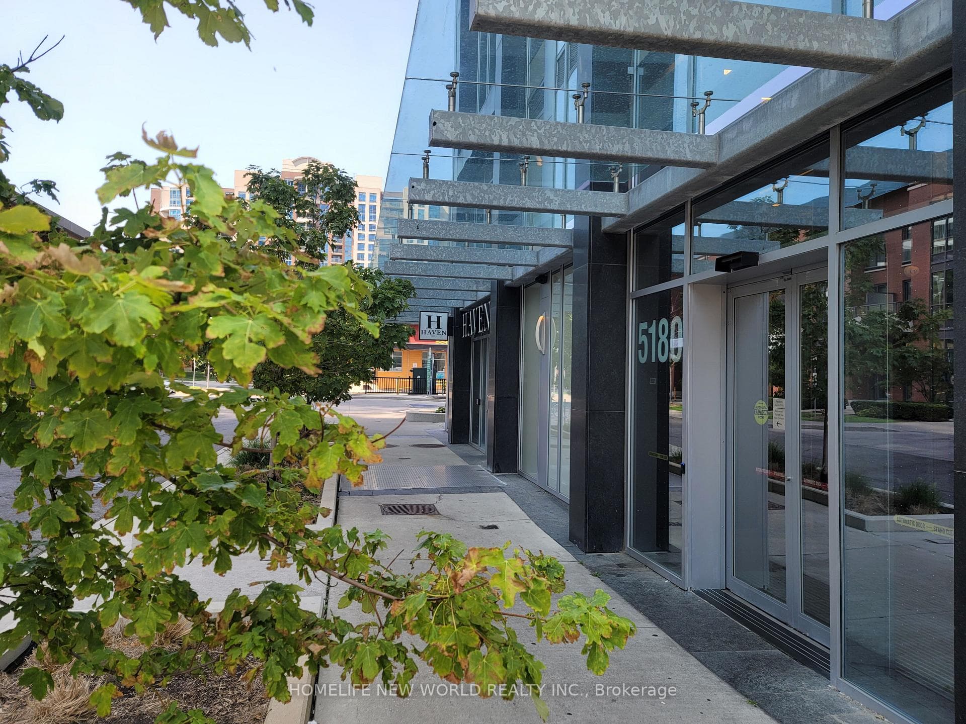 5180 Yonge Street Unit 903 photo 2