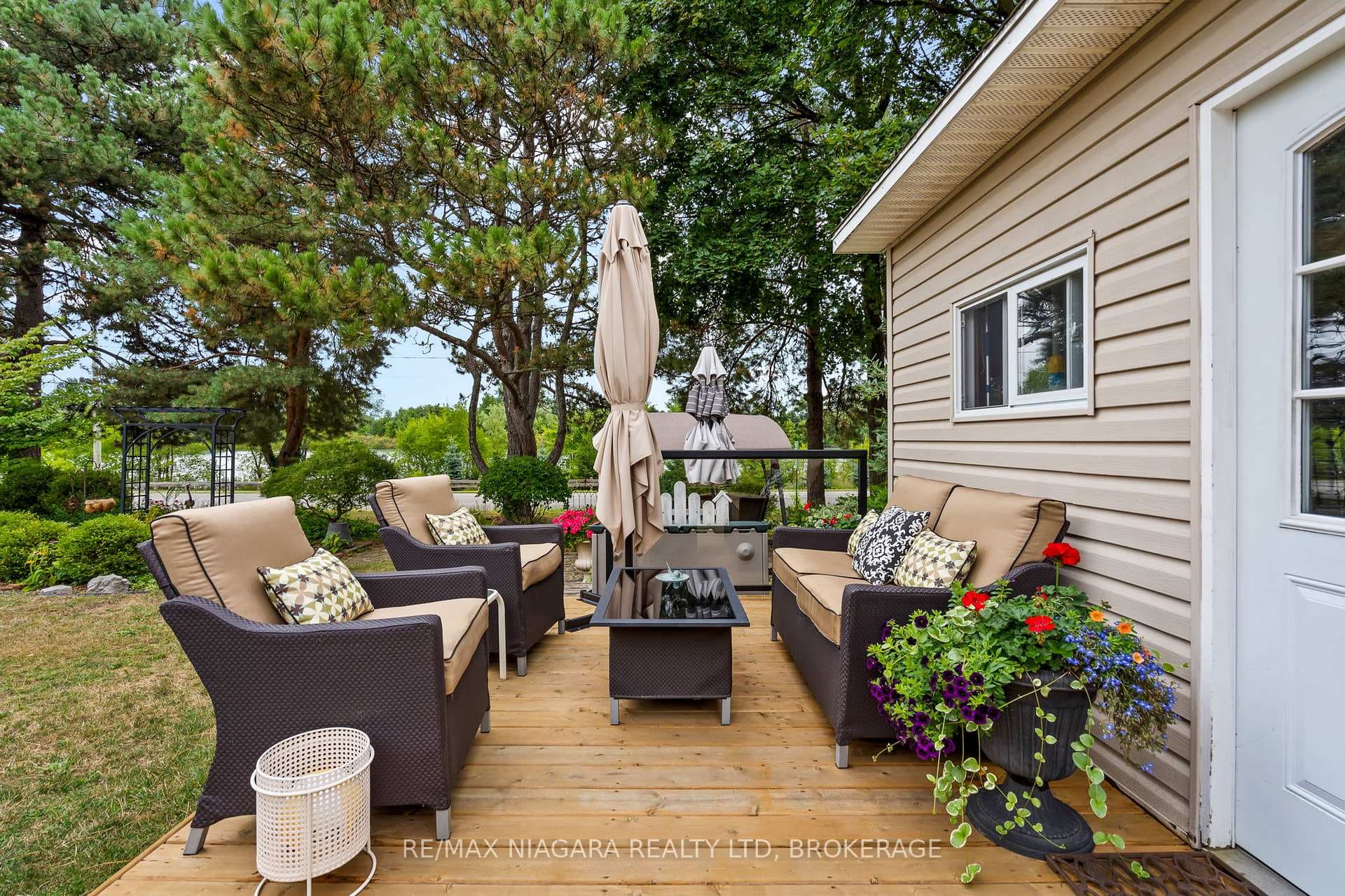 44 Lockview Crescent photo 35