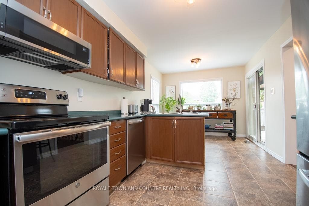 59 Bonnycastle Drive photo 9
