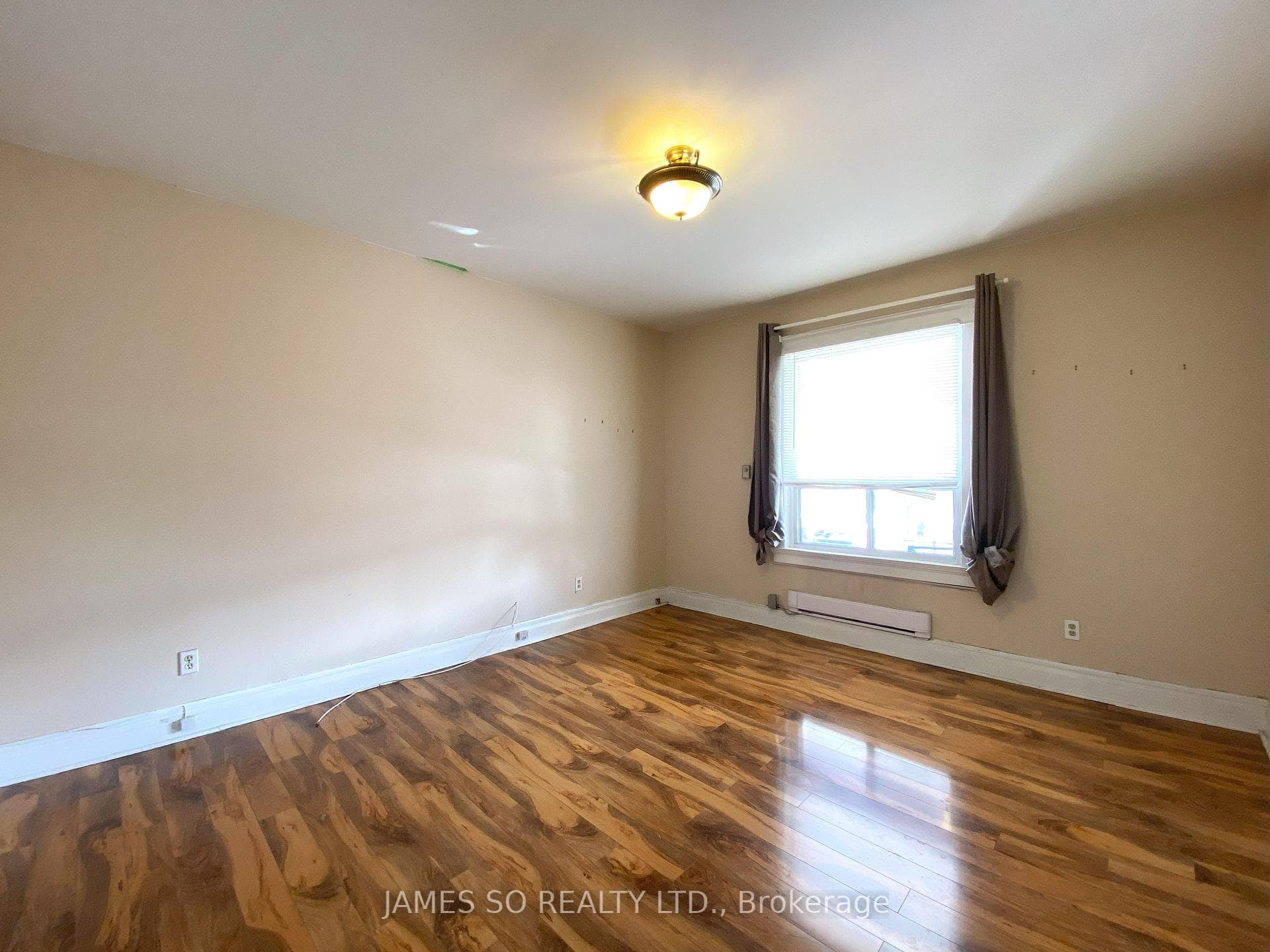 228 Riverdale Avenue Unit Main Fl photo 2