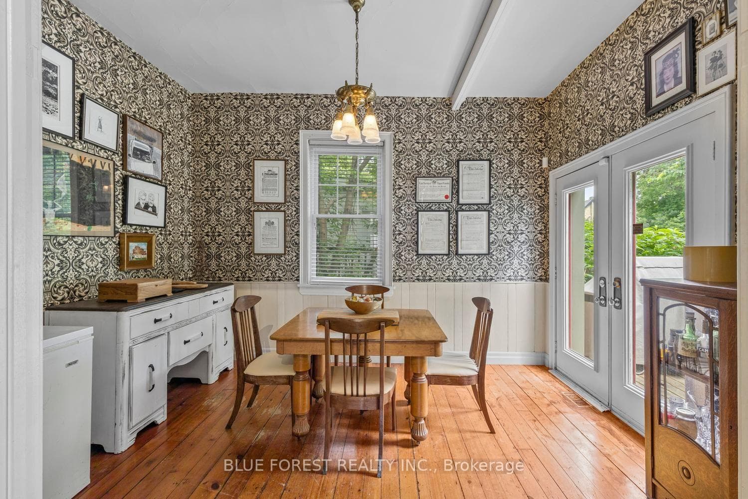 550 Elizabeth Street photo 12