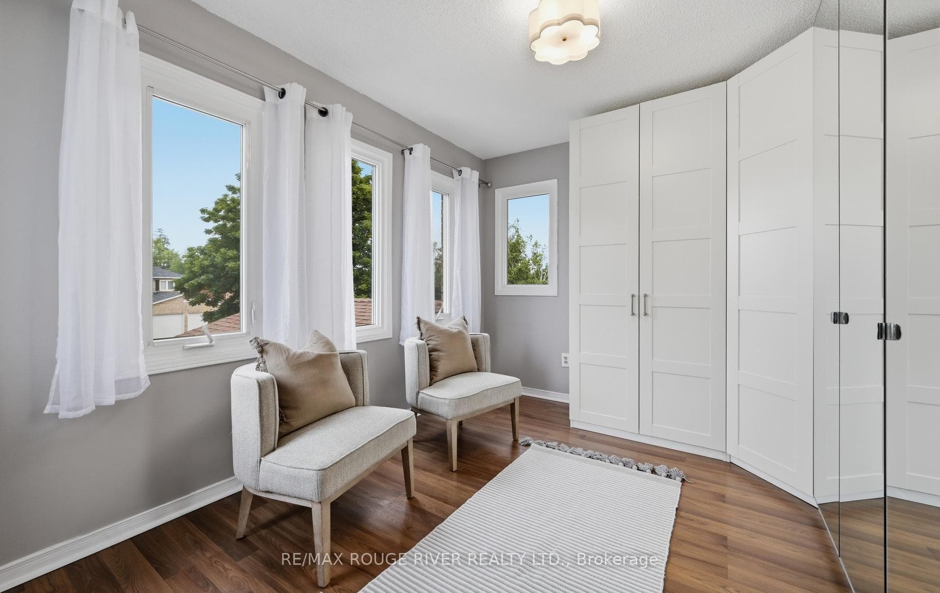 64 Keeble Crescent photo 23