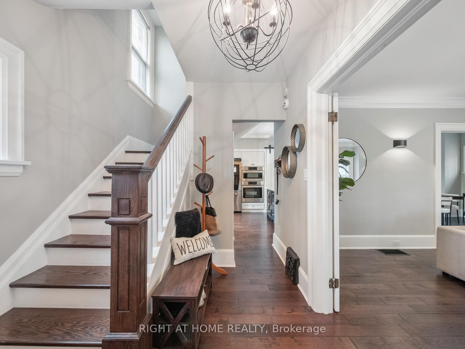 300 William Street photo 15