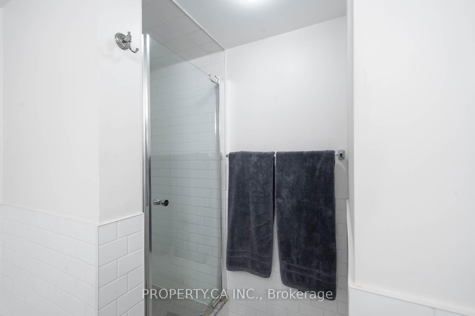 801 King Street Unit 408 photo 17