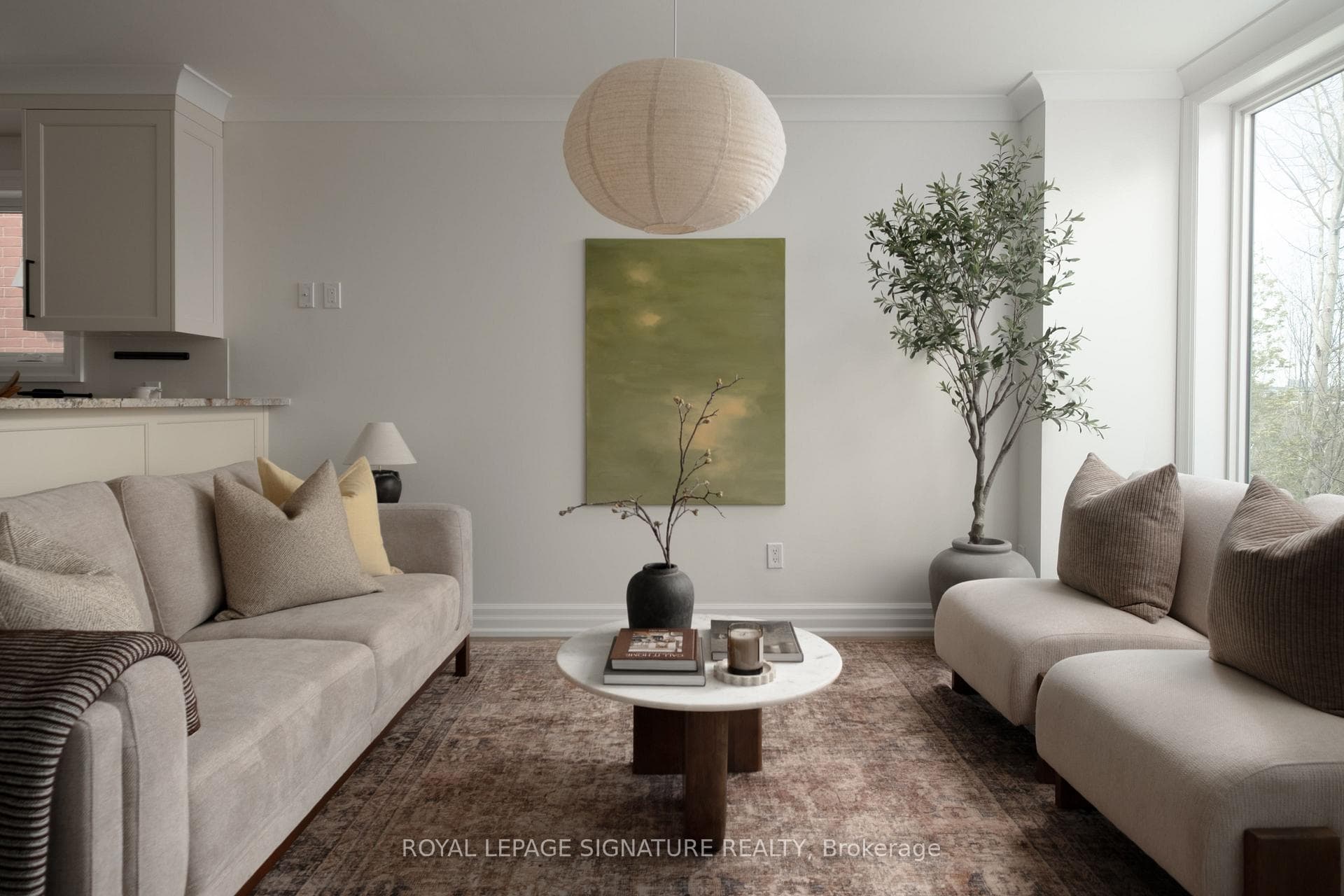 98 Dallimore Circle photo 4
