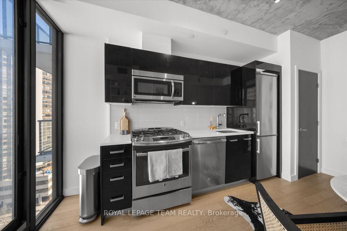 224 Lyon Street Unit 1409 photo 17