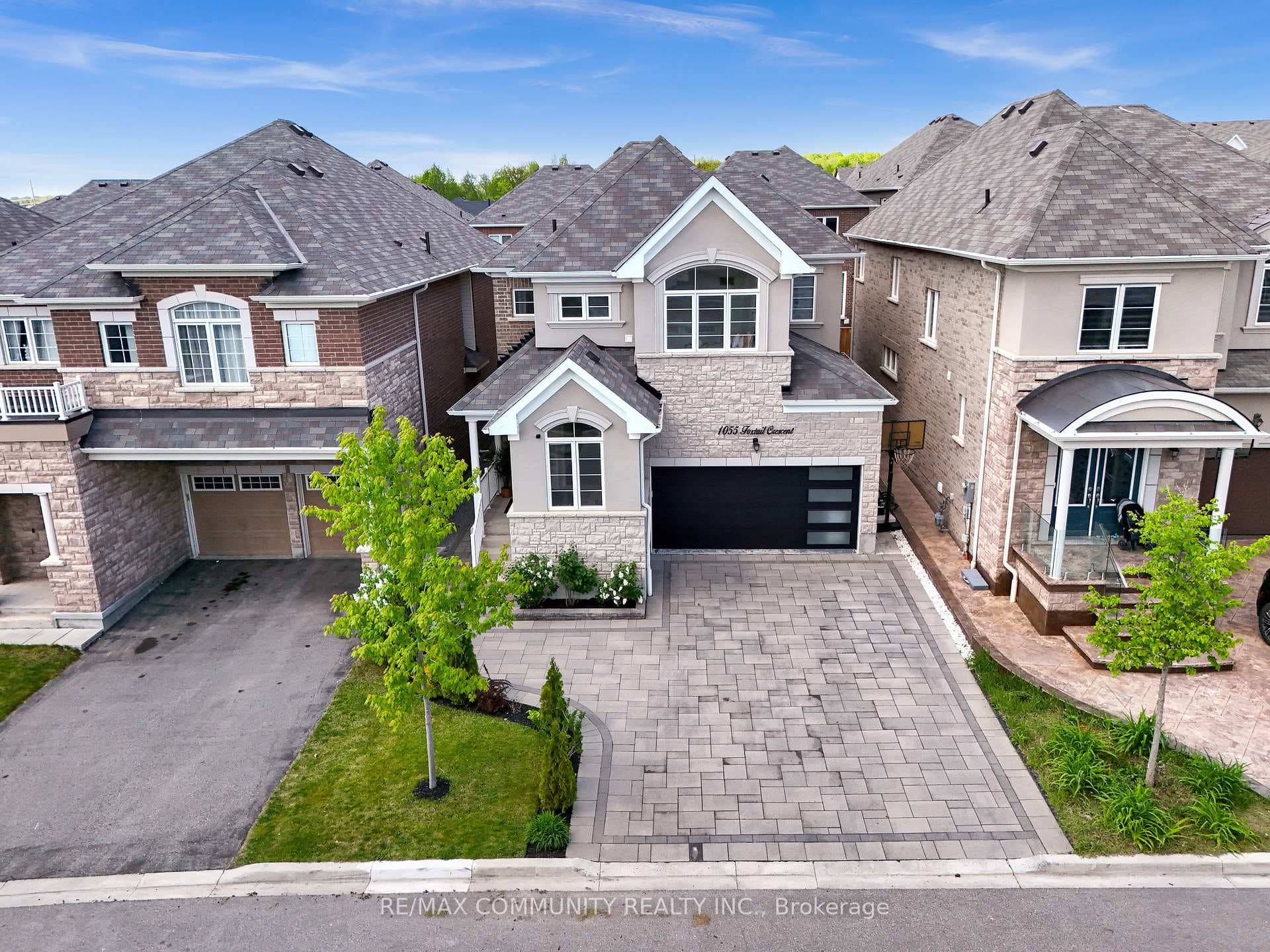 1055 Foxtail Crescent photo 47