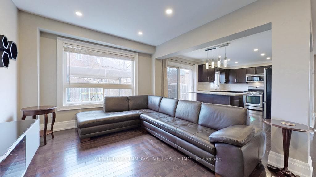 1091 Laurier Avenue photo 4