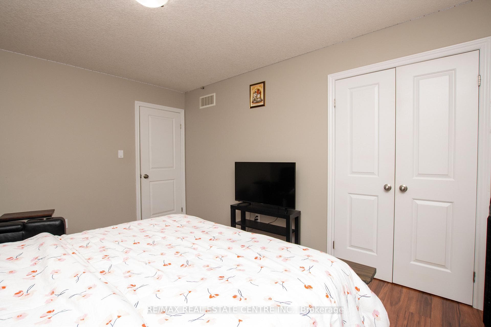 2878 Devon Road photo 13