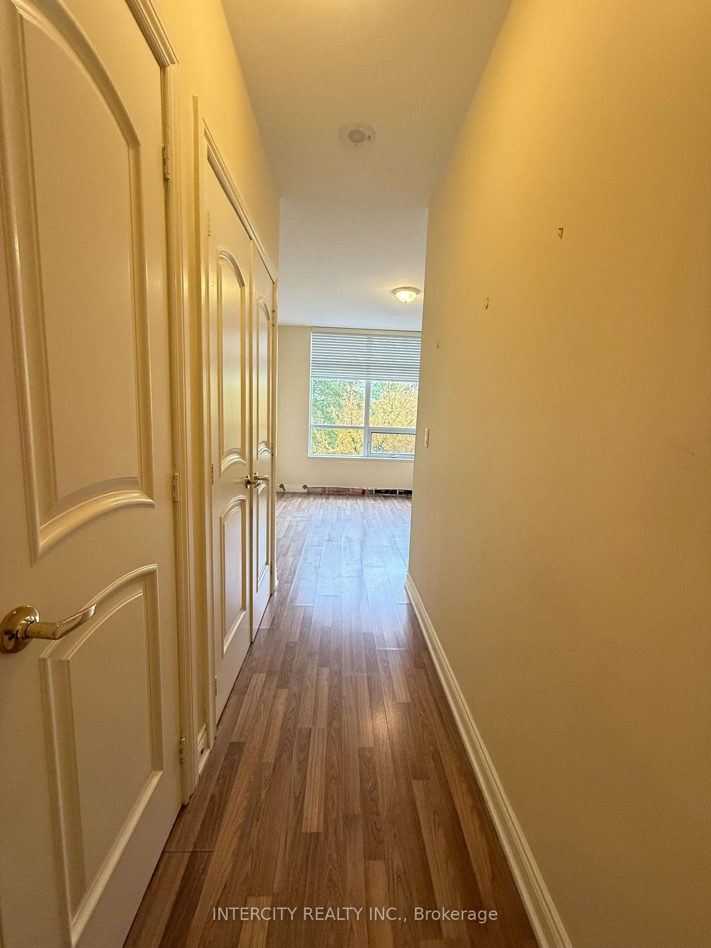 9225 Jane Street Unit 212 photo 9
