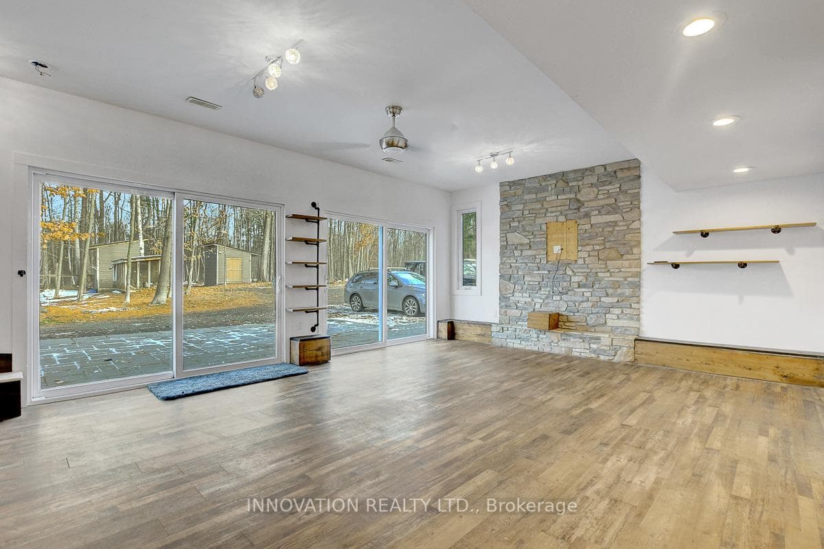 1792 Bearhill Road photo 23