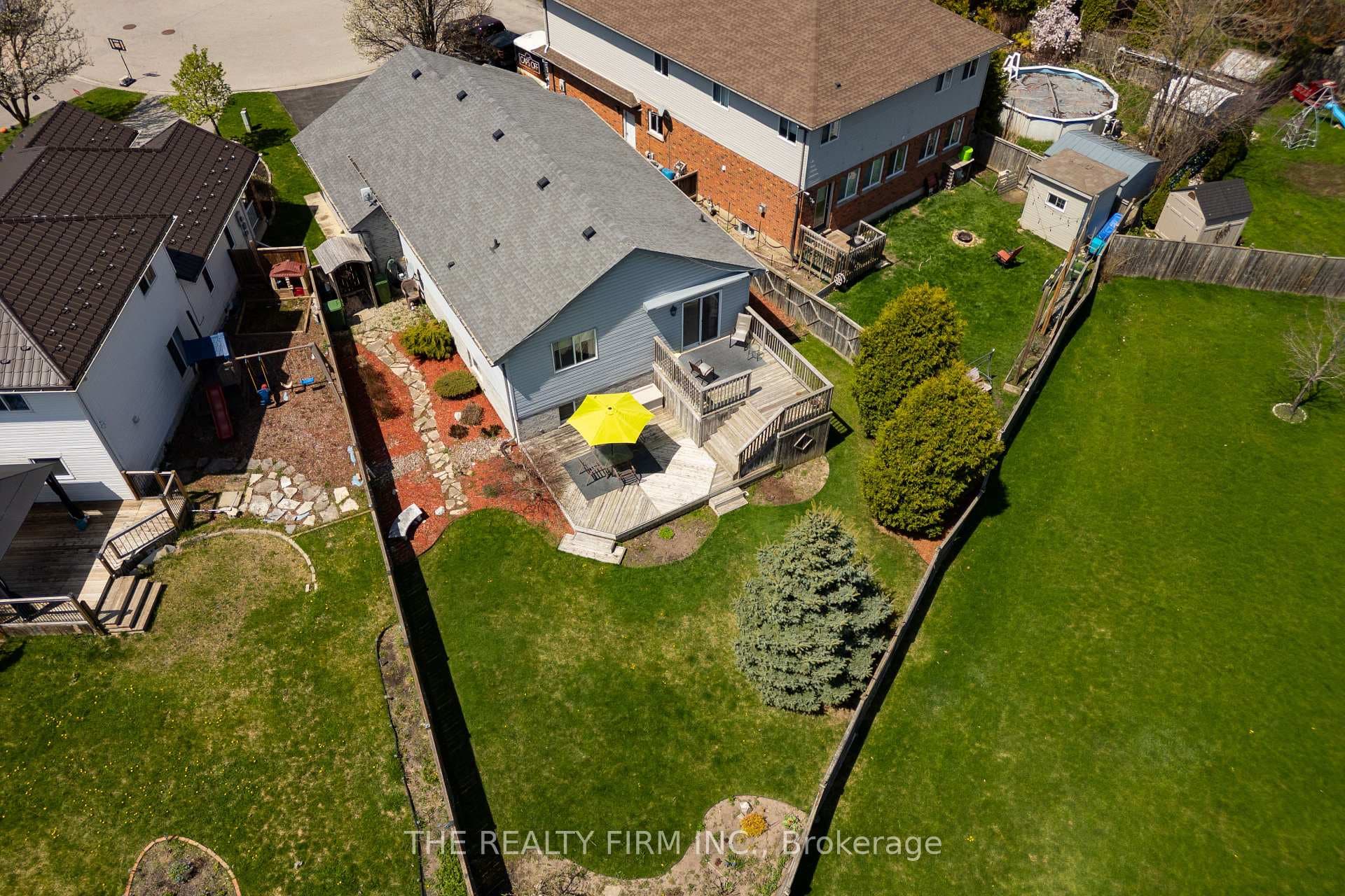 15 Magnolia Court photo 49
